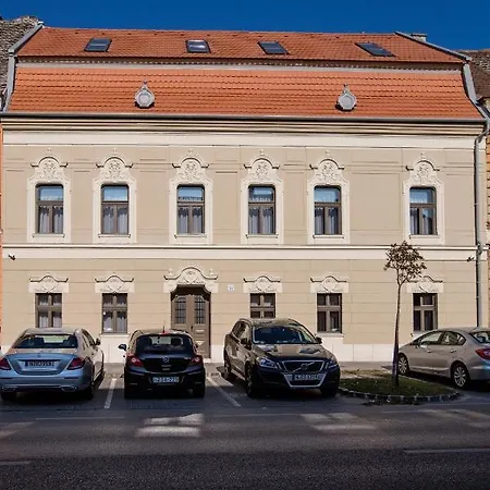 Old Design Studio Gyor